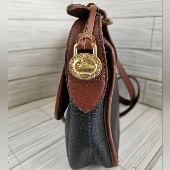 Dooney & Bourke Vintage All Weather Leather Toggle Satchel Saddle Bag in Black - Picture 7 of 17